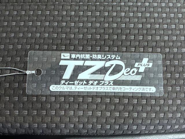 ハイゼットカーゴデラックス　ＳＡ３両側スライドドア　キーレスエントリー　アイドリングストップ　ＡＭ／ＦＭラジオ　衝突被害軽減システム　レーンアシスト　オートマチックハイビーム　ティーゼットデオプラス（岡山県）の中古車