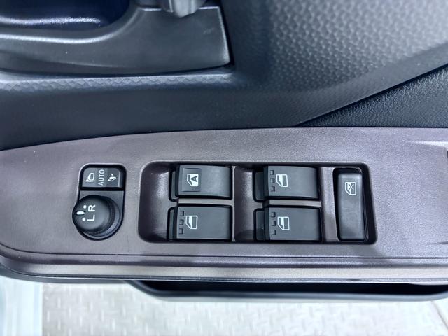 トールＸ　ＳＡ３左側パワースライドドア　オートライト　キーフリー　アイドリングストップ　ＵＳＢ入力端子　電動格納式ドアミラー　衝突被害軽減システム　レーンアシスト　オートマチックハイビーム　ティーゼットデオプラス（岡山県）の中古車