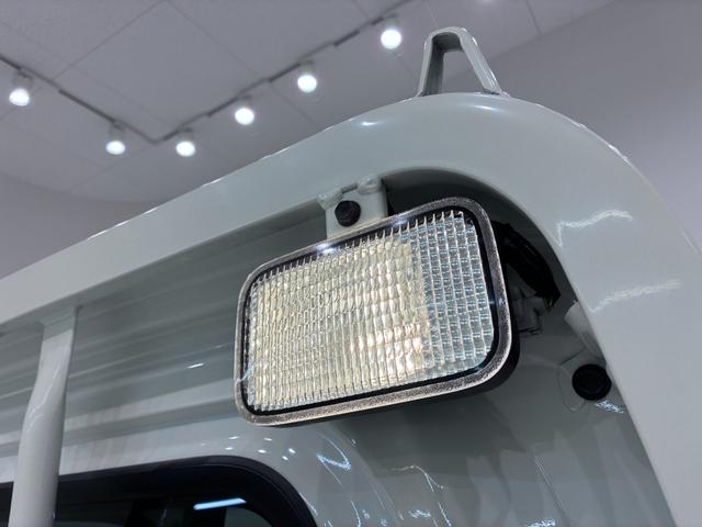 ハイゼットトラックエクストラ　ＳＡ３ｔＬＥＤヘッドランプ　荷台作業灯　ＣＤチューナー　衝突被害軽減システム　レーンアシスト　エアコン　パワーステアリング　パワーウィンドウ　運転席エアバッグ　ＡＢＳ　ティーゼットデオプラス（岡山県）の中古車