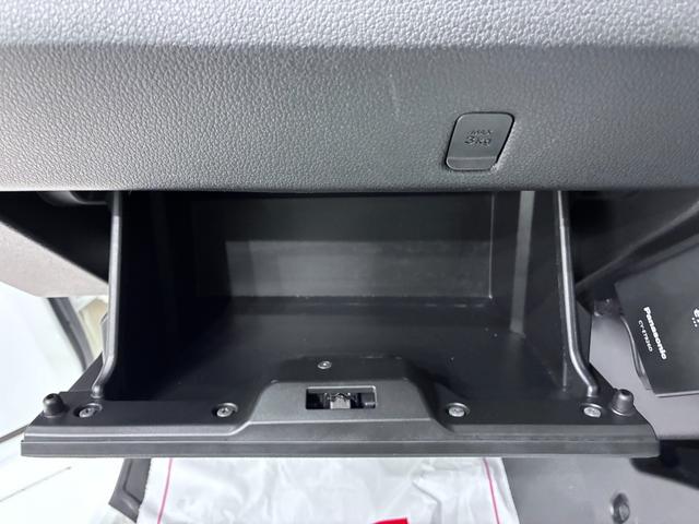 ハイゼットトラックスタンダード　農用スペシャル４ＷＤ　荷台作業灯　ＡＭ／ＦＭラジオ　オートライト　アイドリングストップ　衝突被害軽減システム　レーンアシスト　オートマチックハイビーム　ティーゼットデオプラス（岡山県）の中古車