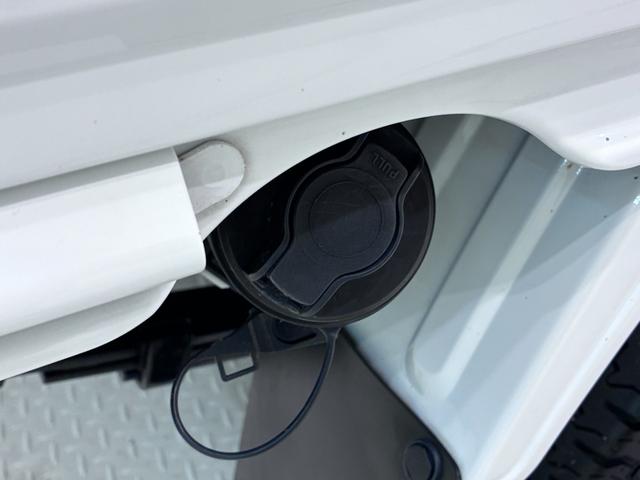 ハイゼットトラックスタンダード　農用スペシャル４ＷＤ　荷台作業灯　ＡＭ／ＦＭラジオ　オートライト　アイドリングストップ　衝突被害軽減システム　レーンアシスト　オートマチックハイビーム　ティーゼットデオプラス（岡山県）の中古車