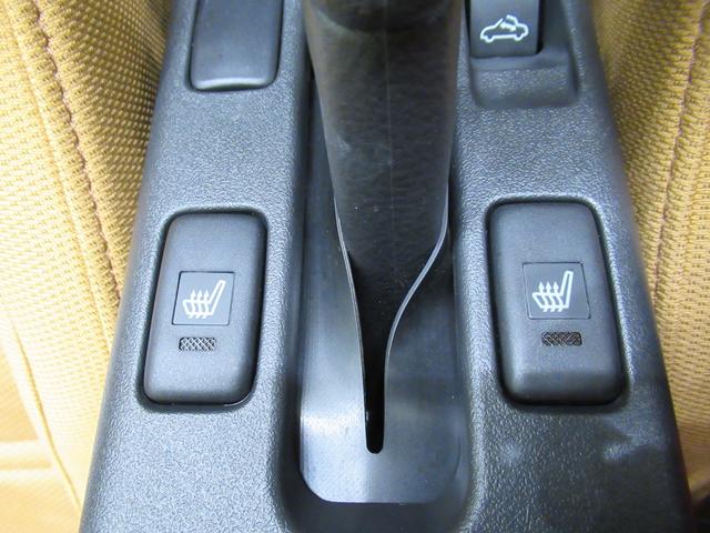 コペンローブＭＴ５速　７インチナビ　ドライブレコーダー　シートヒーター　Ｂｌｕｅｔｏｏｔｈ　オートライト　キーフリー　衝突被害軽減システム　レーンアシスト　オートマチックハイビーム　ティーゼットデオプラス（岡山県）の中古車