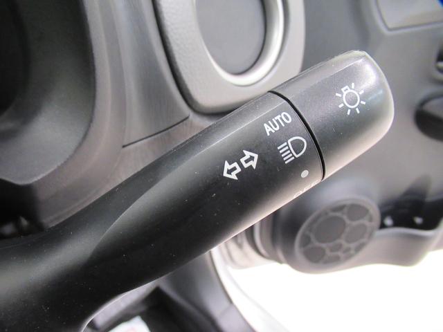 ヴィッツＦオートライト　キーフリー　アイドリングストップ　電動格納式ドアミラー　エアコン　パワーステアリング　パワーウィンドウ　運転席エアバッグ　ＡＢＳ　ティーゼットデオプラス（岡山県）の中古車