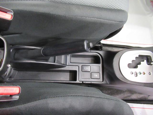 ヴィッツＦオートライト　キーフリー　アイドリングストップ　電動格納式ドアミラー　エアコン　パワーステアリング　パワーウィンドウ　運転席エアバッグ　ＡＢＳ　ティーゼットデオプラス（岡山県）の中古車