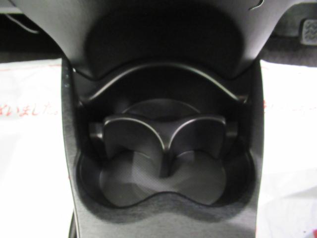 ヴィッツＦオートライト　キーフリー　アイドリングストップ　電動格納式ドアミラー　エアコン　パワーステアリング　パワーウィンドウ　運転席エアバッグ　ＡＢＳ　ティーゼットデオプラス（岡山県）の中古車