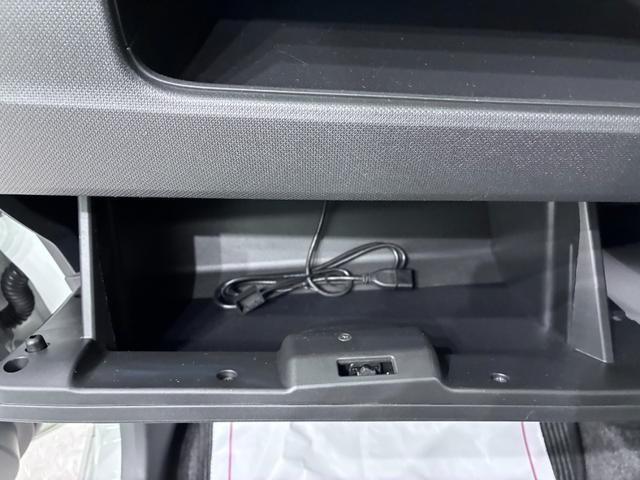 ムーヴカスタムＸ　ＳＡオートライト　キーフリー　アイドリングストップ　電動格納式ドアミラー　衝突被害軽減システム　エアコン　パワーステアリング　パワーウィンドウ　運転席エアバッグ　ＡＢＳ　ティーゼットデオプラス（岡山県）の中古車