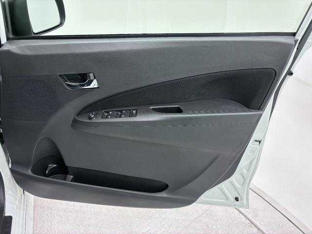 ムーヴカスタムＸ　ＳＡオートライト　キーフリー　アイドリングストップ　電動格納式ドアミラー　衝突被害軽減システム　エアコン　パワーステアリング　パワーウィンドウ　運転席エアバッグ　ＡＢＳ　ティーゼットデオプラス（岡山県）の中古車