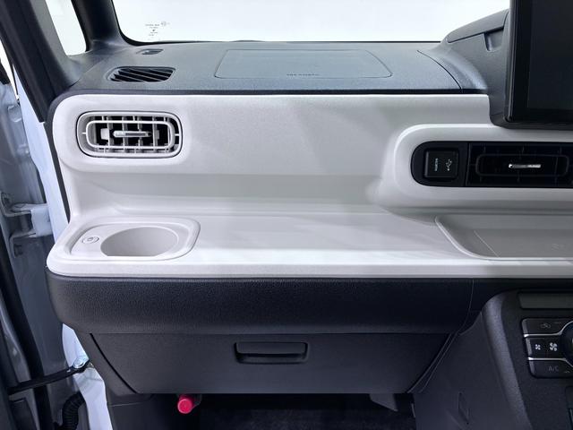 ムーヴキャンバスストライプスＧバックモニター　９インチディスプレイオーディオ　両側パワースライドドア　シートヒーター　ＵＳＢ入力端子　Ｂｌｕｅｔｏｏｔｈ　ホッとカップホルダー　オートライト　キーフリー　アイドリングストップ（岡山県）の中古車