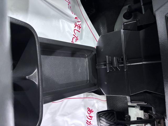 キャリイトラックＫＣエアコン・パワステＭＴ５速　ＡＭ／ＦＭラジオ　エアコン　パワーステアリング　ティーゼットデオプラス（岡山県）の中古車