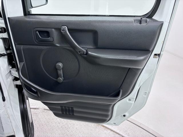 キャリイトラックＫＣエアコン・パワステＭＴ５速　ＡＭ／ＦＭラジオ　エアコン　パワーステアリング　ティーゼットデオプラス（岡山県）の中古車