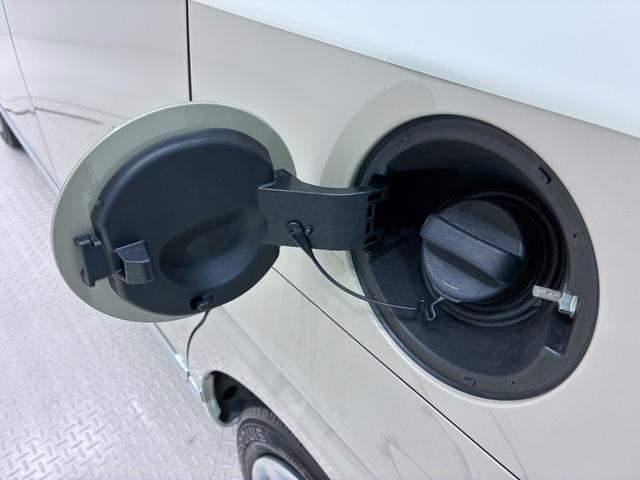 ムーヴキャンバスＧメイクアップＶＳ　ＳＡ３シートヒーター　両側パワースライドドア　オートライト　キーフリー　アイドリングストップ　パノラマモニター　ナビ　ドライブレコーダー　ＵＳＢ入力端子　Ｂｌｕｅｔｏｏｔｈ　ティーゼットデオプラス（岡山県）の中古車