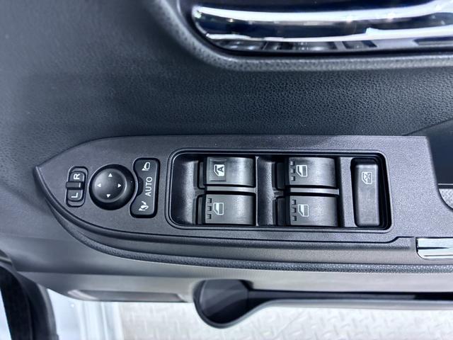 タントカスタムＲＳシートヒーター　両側パワースライドドア　オートライト　キーフリー　アイドリングストップ　パノラマモニター　ナビ　ドライブレコーダー　ＵＳＢ入力端子　Ｂｌｕｅｔｏｏｔｈ　ティーゼットデオプラス（岡山県）の中古車