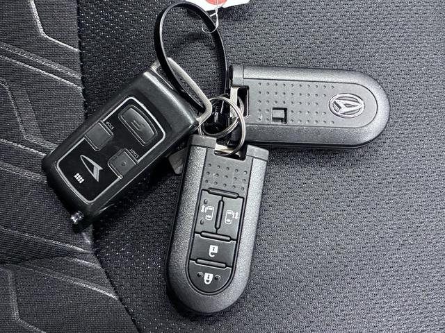 トールカスタムGリミテッド SA3シートヒーター 両側パワースライドドア オートライト キーフリー アイドリングストップ パノラマモニター ナビ Bluetooth ティーゼットデオプラス(岡山県)の中古車