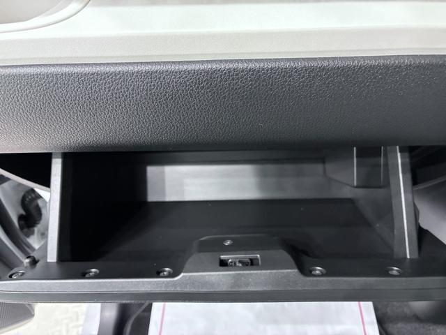 ムーヴキャンバスストライプスGターボバックモニター 9インチディスプレイオーディオ ドライブレコーダー 両側パワースライドドア シートヒーター USB入力端子 Bluetooth オートライト キーフリー アイドリングストップ(岡山県)の中古車