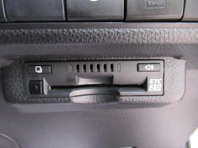 カローラツーリングハイブリッド　ダブルバイビーシートヒーター　オートライト　キーフリー　電動格納式ドアミラー　エアコン　パワーステアリング　パワーウィンドウ　運転席エアバッグ　ＡＢＳ　ティーゼットデオプラス（岡山県）の中古車