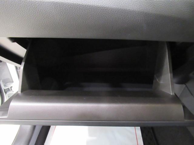 カローラツーリングハイブリッド　ダブルバイビーシートヒーター　オートライト　キーフリー　電動格納式ドアミラー　エアコン　パワーステアリング　パワーウィンドウ　運転席エアバッグ　ＡＢＳ　ティーゼットデオプラス（岡山県）の中古車