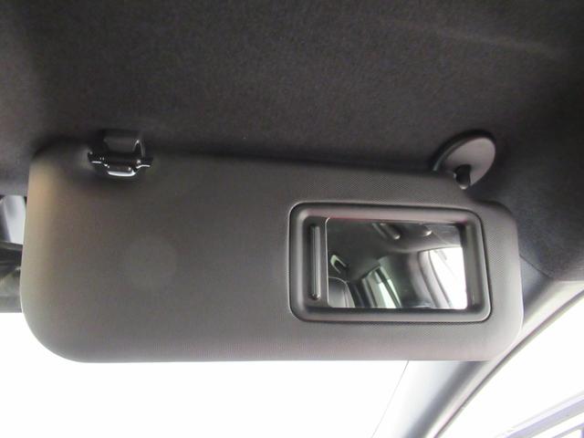 カローラツーリングハイブリッド　ダブルバイビーシートヒーター　オートライト　キーフリー　電動格納式ドアミラー　エアコン　パワーステアリング　パワーウィンドウ　運転席エアバッグ　ＡＢＳ　ティーゼットデオプラス（岡山県）の中古車