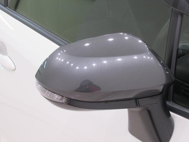 カローラツーリングハイブリッド　ダブルバイビーシートヒーター　オートライト　キーフリー　電動格納式ドアミラー　エアコン　パワーステアリング　パワーウィンドウ　運転席エアバッグ　ＡＢＳ　ティーゼットデオプラス（岡山県）の中古車