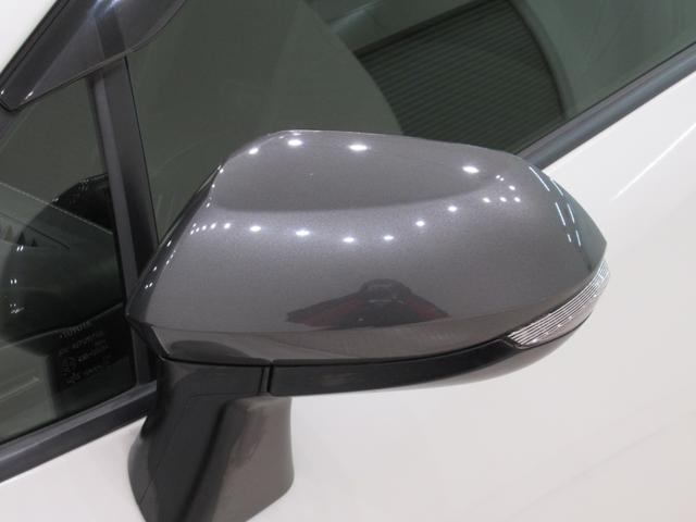 カローラツーリングハイブリッド　ダブルバイビーシートヒーター　オートライト　キーフリー　電動格納式ドアミラー　エアコン　パワーステアリング　パワーウィンドウ　運転席エアバッグ　ＡＢＳ　ティーゼットデオプラス（岡山県）の中古車