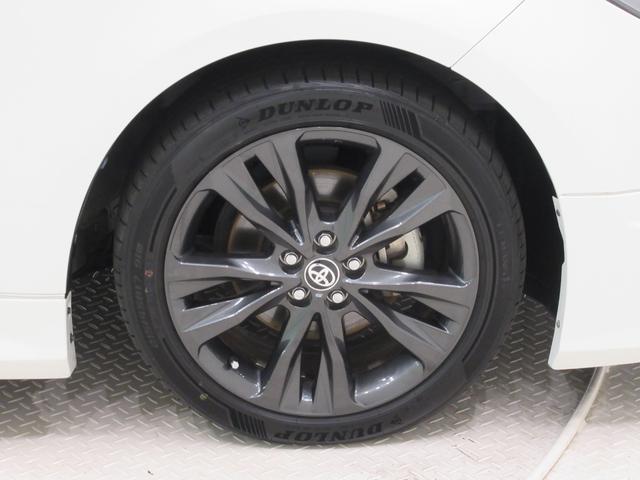 カローラツーリングハイブリッド　ダブルバイビーシートヒーター　オートライト　キーフリー　電動格納式ドアミラー　エアコン　パワーステアリング　パワーウィンドウ　運転席エアバッグ　ＡＢＳ　ティーゼットデオプラス（岡山県）の中古車