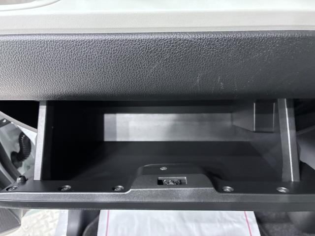 ムーヴキャンバスストライプスＧターボシートヒーター　両側パワースライドドア　オートライト　キーフリー　アイドリングストップ　バックモニター　ディスプレイオーディオ　ＵＳＢ入力端子　Ｂｌｕｅｔｏｏｔｈ　ティーゼットデオプラス（岡山県）の中古車