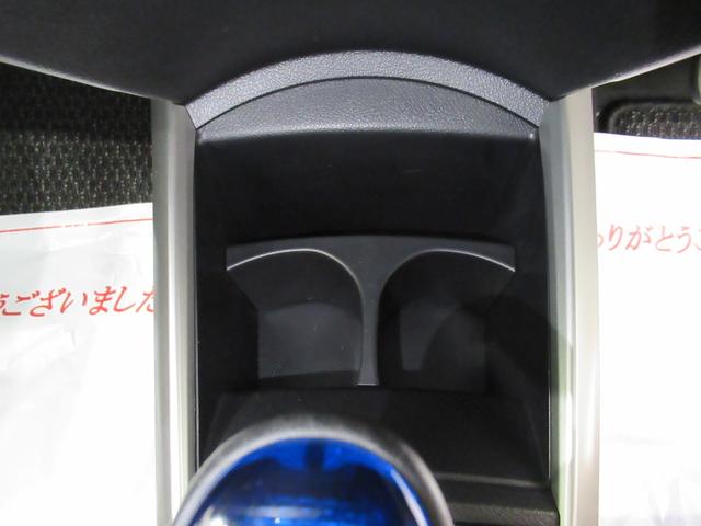 カローラフィールダーハイブリッドＧキーフリー　電動格納式ドアミラー　エアコン　パワーステアリング　パワーウィンドウ　運転席エアバッグ　ＡＢＳ　ティーゼットデオプラス（岡山県）の中古車