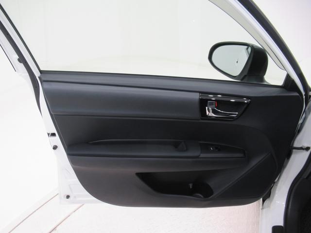 カローラフィールダーハイブリッドＧキーフリー　電動格納式ドアミラー　エアコン　パワーステアリング　パワーウィンドウ　運転席エアバッグ　ＡＢＳ　ティーゼットデオプラス（岡山県）の中古車