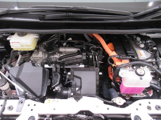 ヴォクシーハイブリッドZS 煌3シートヒーター 両側パワースライドドア オートライト キーフリー USB入力端子 電動格納式ドアミラー エアコン パワーステアリング パワーウィンドウ 運転席エアバッグ ABS ティーゼットデオプラス(岡山県)の中古車