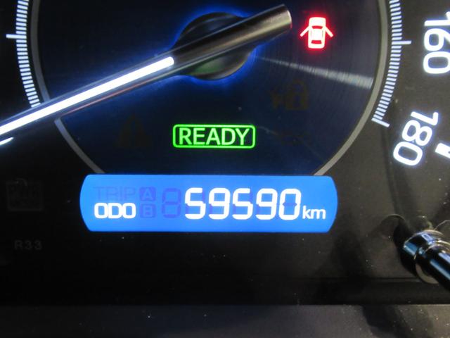 ヴォクシーハイブリッドZS 煌3シートヒーター 両側パワースライドドア オートライト キーフリー USB入力端子 電動格納式ドアミラー エアコン パワーステアリング パワーウィンドウ 運転席エアバッグ ABS ティーゼットデオプラス(岡山県)の中古車