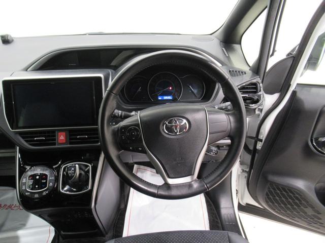 ヴォクシーハイブリッドZS 煌3シートヒーター 両側パワースライドドア オートライト キーフリー USB入力端子 電動格納式ドアミラー エアコン パワーステアリング パワーウィンドウ 運転席エアバッグ ABS ティーゼットデオプラス(岡山県)の中古車