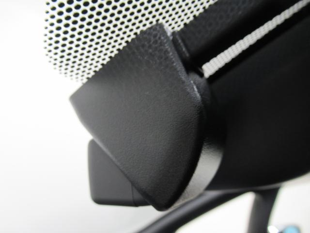 ヴォクシーハイブリッドZS 煌3シートヒーター 両側パワースライドドア オートライト キーフリー USB入力端子 電動格納式ドアミラー エアコン パワーステアリング パワーウィンドウ 運転席エアバッグ ABS ティーゼットデオプラス(岡山県)の中古車