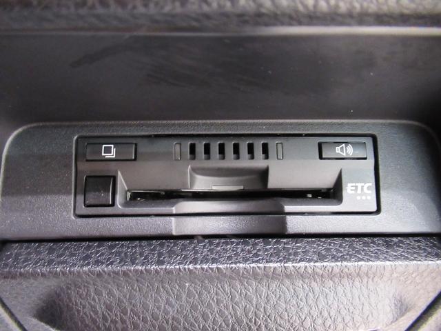 ヴォクシーハイブリッドZS 煌3シートヒーター 両側パワースライドドア オートライト キーフリー USB入力端子 電動格納式ドアミラー エアコン パワーステアリング パワーウィンドウ 運転席エアバッグ ABS ティーゼットデオプラス(岡山県)の中古車