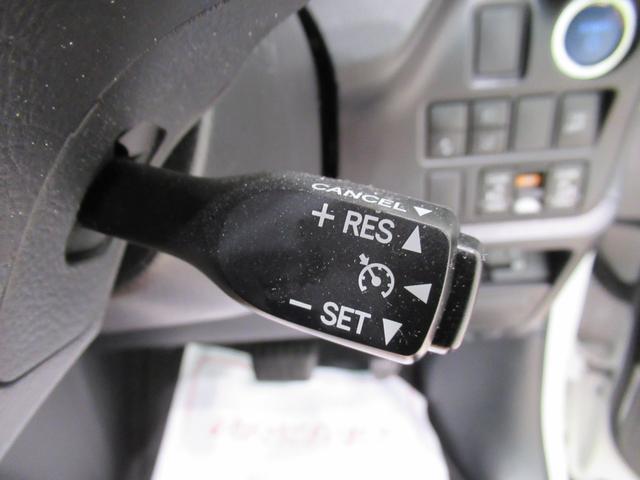 ヴォクシーハイブリッドZS 煌3シートヒーター 両側パワースライドドア オートライト キーフリー USB入力端子 電動格納式ドアミラー エアコン パワーステアリング パワーウィンドウ 運転席エアバッグ ABS ティーゼットデオプラス(岡山県)の中古車