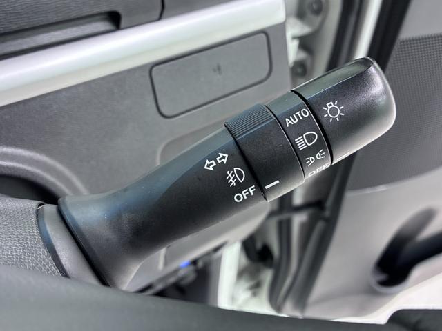 タントカスタムＸ　トップエディションＳＡ左側パワースライドドア　オートライト　キーフリー　アイドリングストップ　電動格納式ドアミラー　衝突被害軽減システム　エアコン　パワーステアリング　パワーウィンドウ　運転席エアバッグ　ＡＢＳ（岡山県）の中古車