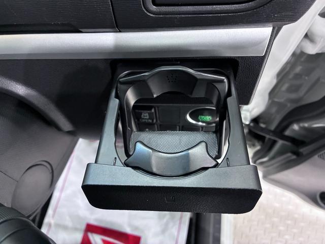 タントカスタムＸ　トップエディションＳＡ左側パワースライドドア　オートライト　キーフリー　アイドリングストップ　電動格納式ドアミラー　衝突被害軽減システム　エアコン　パワーステアリング　パワーウィンドウ　運転席エアバッグ　ＡＢＳ（岡山県）の中古車