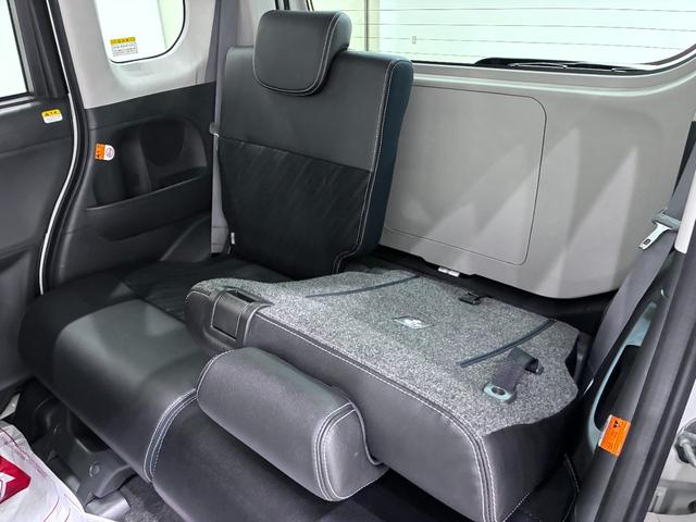 タントカスタムＸ　トップエディションＳＡ左側パワースライドドア　オートライト　キーフリー　アイドリングストップ　電動格納式ドアミラー　衝突被害軽減システム　エアコン　パワーステアリング　パワーウィンドウ　運転席エアバッグ　ＡＢＳ（岡山県）の中古車