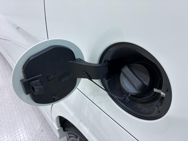 タントカスタムＸ　トップエディションＳＡ左側パワースライドドア　オートライト　キーフリー　アイドリングストップ　電動格納式ドアミラー　衝突被害軽減システム　エアコン　パワーステアリング　パワーウィンドウ　運転席エアバッグ　ＡＢＳ（岡山県）の中古車