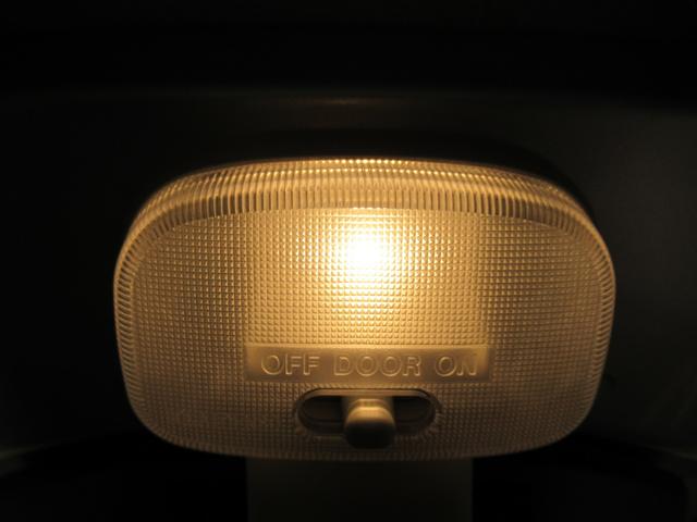 ハイゼットトラックスタンダード　農用スペシャル４ＷＤ　荷台作業灯　ＡＭ／ＦＭラジオ　オートライト　アイドリングストップ　衝突被害軽減システム　レーンアシスト　オートマチックハイビーム　ティーゼットデオプラス（岡山県）の中古車