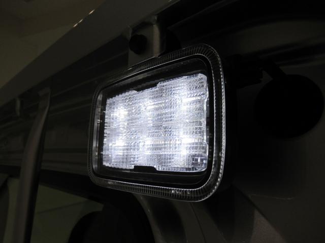 ハイゼットトラックスタンダード　農用スペシャル４ＷＤ　荷台作業灯　ＡＭ／ＦＭラジオ　オートライト　アイドリングストップ　衝突被害軽減システム　レーンアシスト　オートマチックハイビーム　ティーゼットデオプラス（岡山県）の中古車