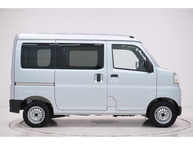 ハイゼットカーゴデラックス４ＷＤ　ＡＭ／ＦＭラジオ　両側スライドドア　オートライト　キーレスエントリー　アイドリングストップ　衝突被害軽減システム　レーンアシスト　オートマチックハイビーム　ティーゼットデオプラス（岡山県）の中古車