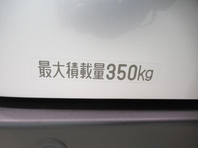 ハイゼットカーゴデラックス４ＷＤ　ＡＭ／ＦＭラジオ　両側スライドドア　オートライト　キーレスエントリー　アイドリングストップ　衝突被害軽減システム　レーンアシスト　オートマチックハイビーム　ティーゼットデオプラス（岡山県）の中古車