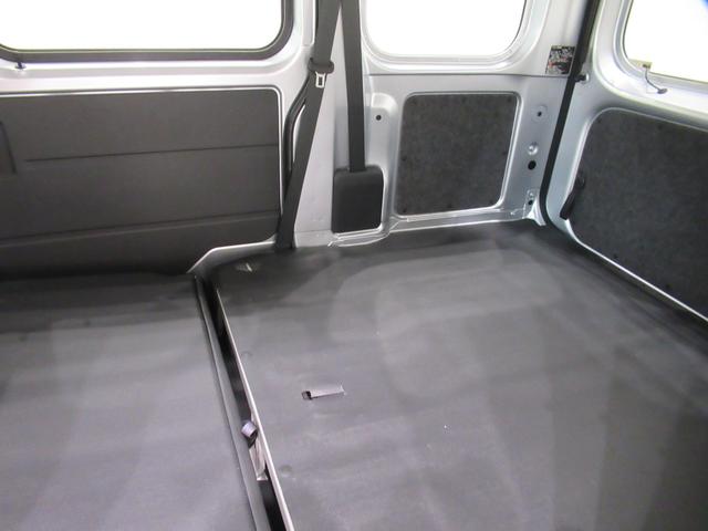 ハイゼットカーゴデラックス４ＷＤ　ＡＭ／ＦＭラジオ　両側スライドドア　オートライト　キーレスエントリー　アイドリングストップ　衝突被害軽減システム　レーンアシスト　オートマチックハイビーム　ティーゼットデオプラス（岡山県）の中古車