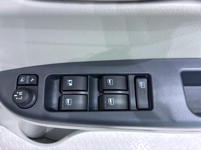 パッソＸ　ＬパッケージＳシートヒーター　キーフリー　アイドリングストップ　電動格納式ドアミラー　エアコン　パワーステアリング　パワーウィンドウ　運転席エアバッグ　ＡＢＳ　ティーゼットデオプラス（岡山県）の中古車