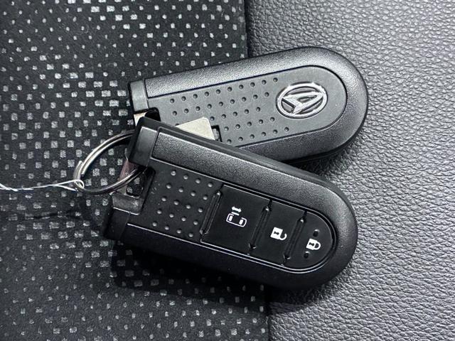 タントカスタムＸトップエディション　ＳＡ２左側パワースライドドア　オートライト　キーフリー　アイドリングストップ　衝突被害軽減システム　レーンアシスト　エアコン　パワーステアリング　パワーウィンドウ　運転席エアバッグ　ＡＢＳ（岡山県）の中古車