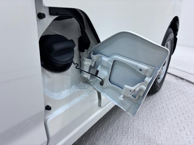 ハイゼットカーゴデラックスAM/FMラジオ 両側スライドドア オートライト キーレスエントリー アイドリングストップ 衝突被害軽減システム レーンアシスト オートマチックハイビーム ティーゼットデオプラス(岡山県)の中古車