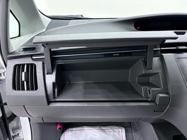 プリウスSオートライト キーフリー 電動格納式ドアミラー エアコン パワーステアリング パワーウィンドウ 運転席エアバッグ ABS ティーゼットデオプラス(岡山県)の中古車