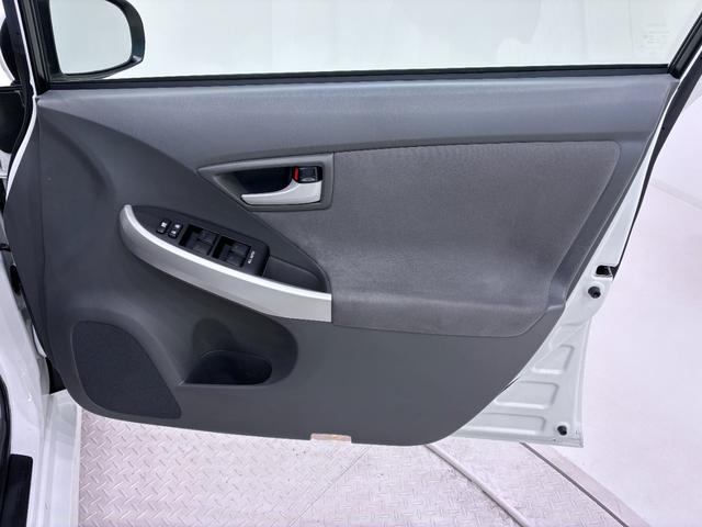 プリウスSオートライト キーフリー 電動格納式ドアミラー エアコン パワーステアリング パワーウィンドウ 運転席エアバッグ ABS ティーゼットデオプラス(岡山県)の中古車