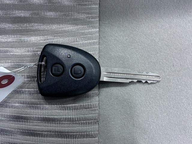 ムーヴＬ　ＳＡ３キーレスエントリー　アイドリングストップ　電動格納式ドアミラー　衝突被害軽減システム　レーンアシスト　オートマチックハイビーム　エアコン　パワーステアリング　パワーウィンドウ　運転席エアバッグ　ＡＢＳ（岡山県）の中古車