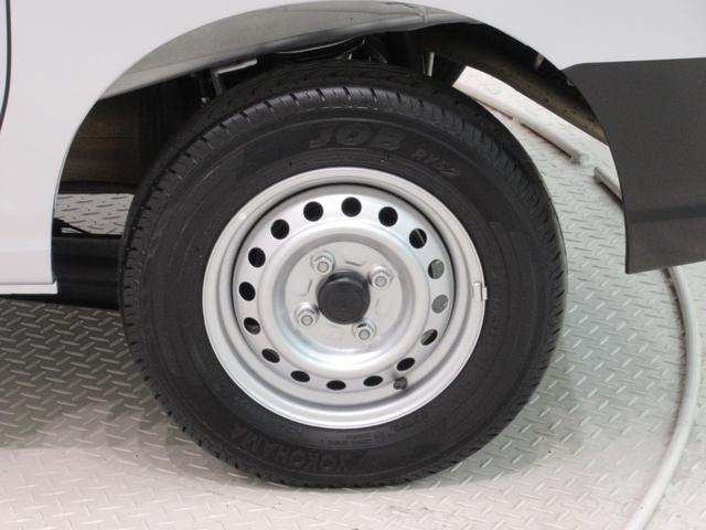 ハイゼットカーゴデラックス４ＷＤ　ＣＤチューナー　両側スライドドア　オートライト　キーレスエントリー　アイドリングストップ　衝突被害軽減システム　レーンアシスト　オートマチックハイビーム　ティーゼットデオプラス（岡山県）の中古車