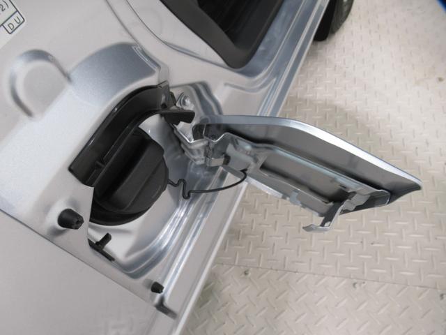 ハイゼットカーゴデラックス４ＷＤ　ＣＤチューナー　両側スライドドア　オートライト　キーレスエントリー　アイドリングストップ　衝突被害軽減システム　レーンアシスト　オートマチックハイビーム　ティーゼットデオプラス（岡山県）の中古車